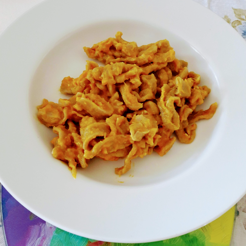 pasta con crema di zucca e gorgonzola