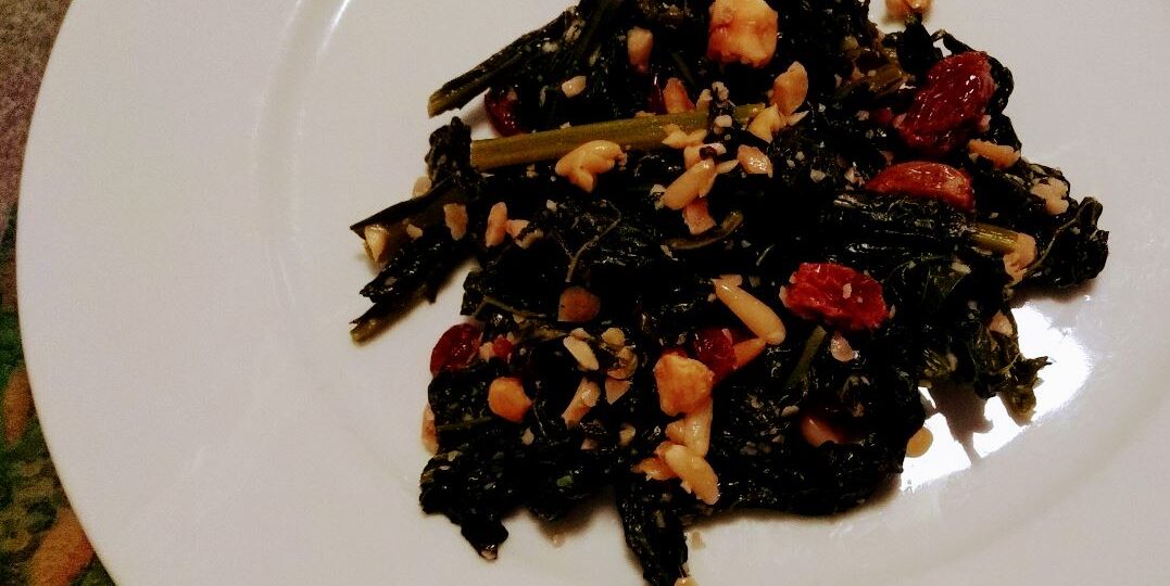 cavolo nero con uvetta e pinoli